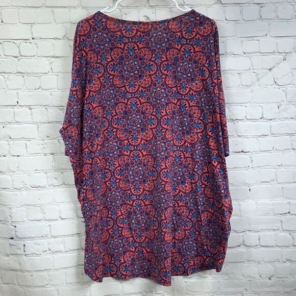 LuLaRoe IRMA XL 20/22 Pink Floral Medallion High Low Tunic Short Sleeve T-Shirt - Picture 2 of 7
